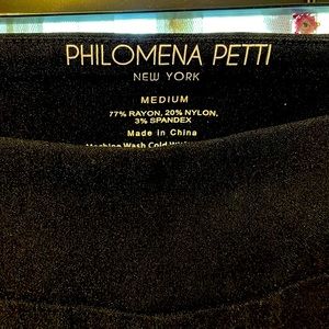 Black stretchy skinny pants size medium worn once